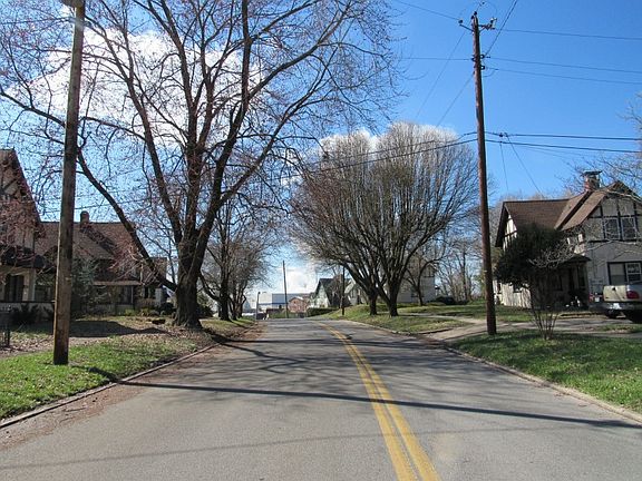 4th image of 205 W Wanola Ave