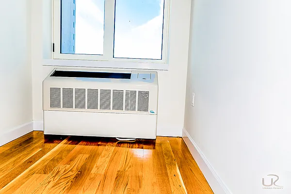 Rented by Urban Realty NYC | media 36