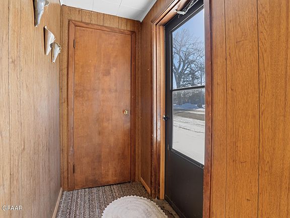 3rd image of 702 8th St