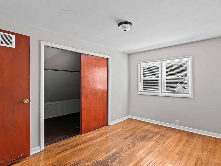 1220 N Bond St — Photo 21