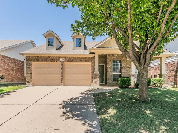 4621 Golden Yarrow Dr, Fort Worth, TX 76244