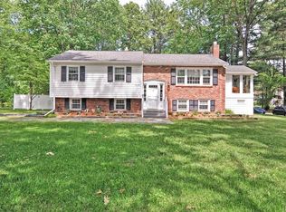 51 Lovejoy Rd, Andover, MA 01810