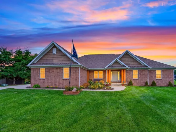 1628 Pickerington Rd NW, Lancaster, OH 43130