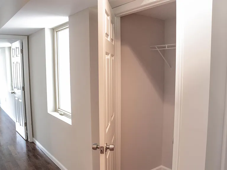 441 N Wiota St #3 — Photo 1