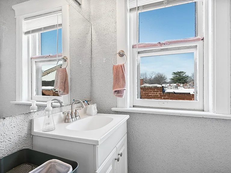 6018 Westminster Pl — Photo 15