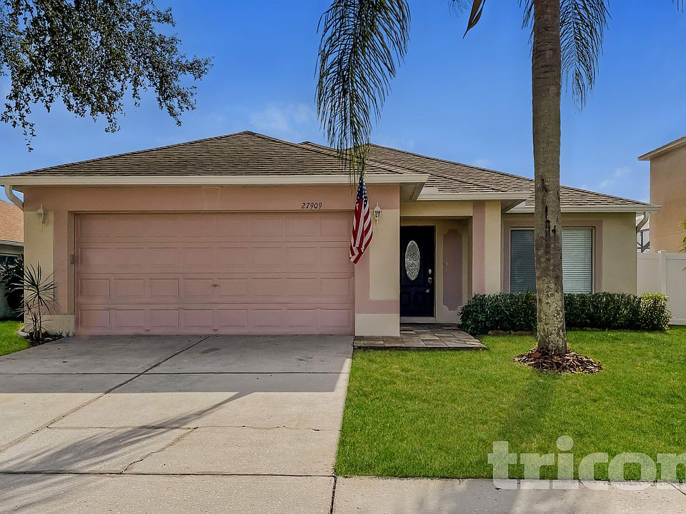 1st image of 27909 Breakers Dr