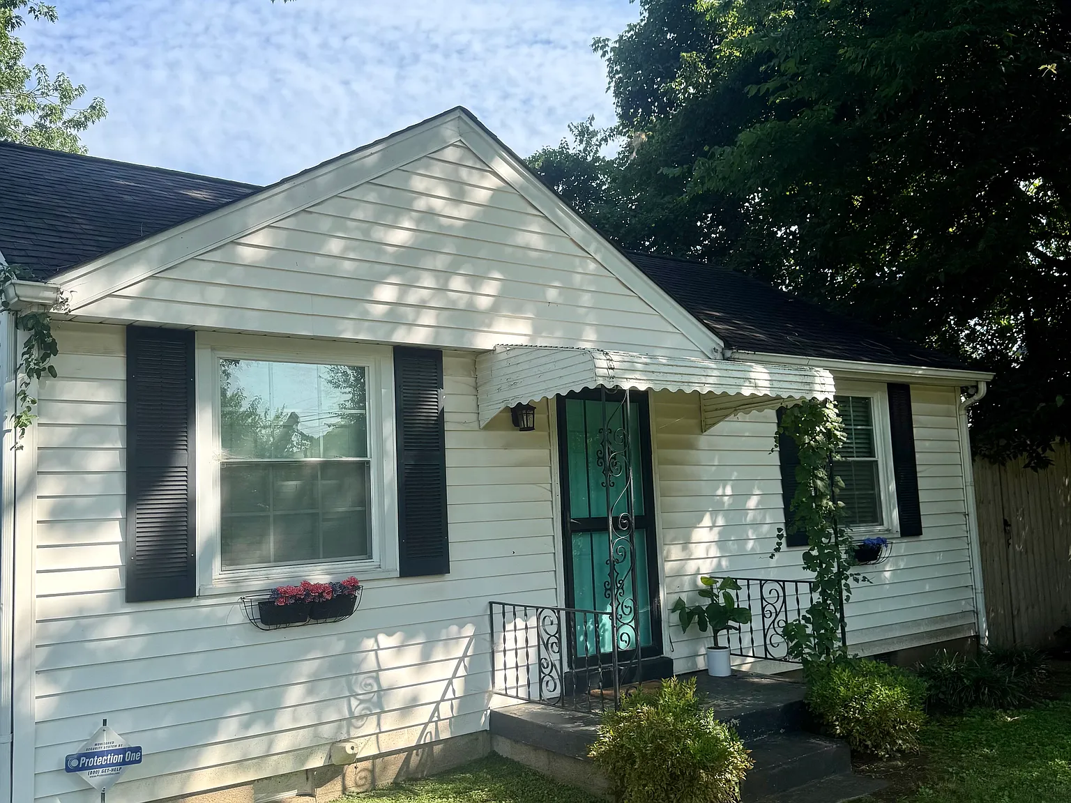 5402 Georgia Avenue — Photo 2