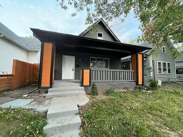 1233 Union St — Photo 4