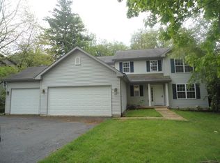 217 Bounty Dr NE, Poplar Grove, IL 61065