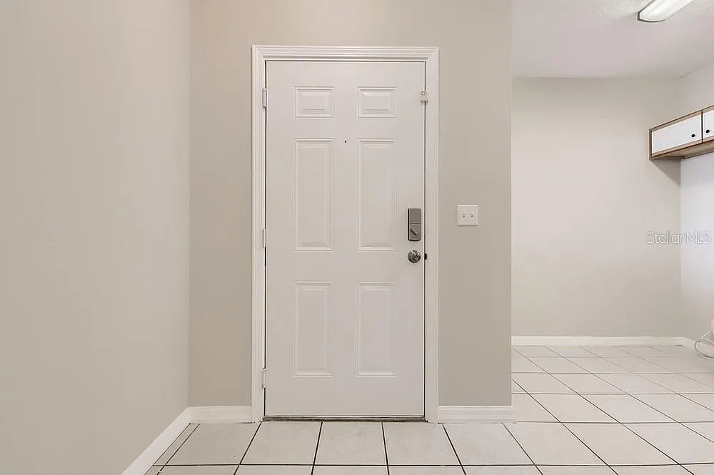 3 bed, $1,795 — Photo 2