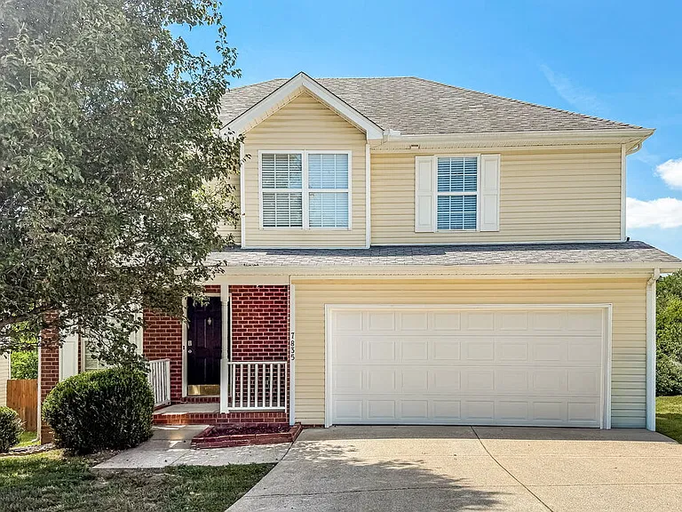 7835 Rainey Dr — Photo 1