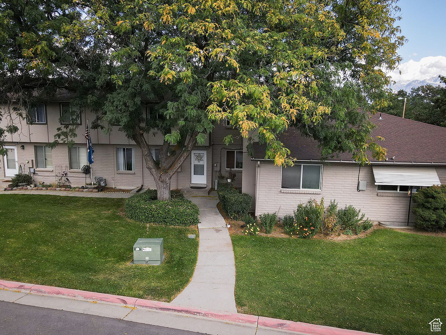 77 S Rio Bravo Pl