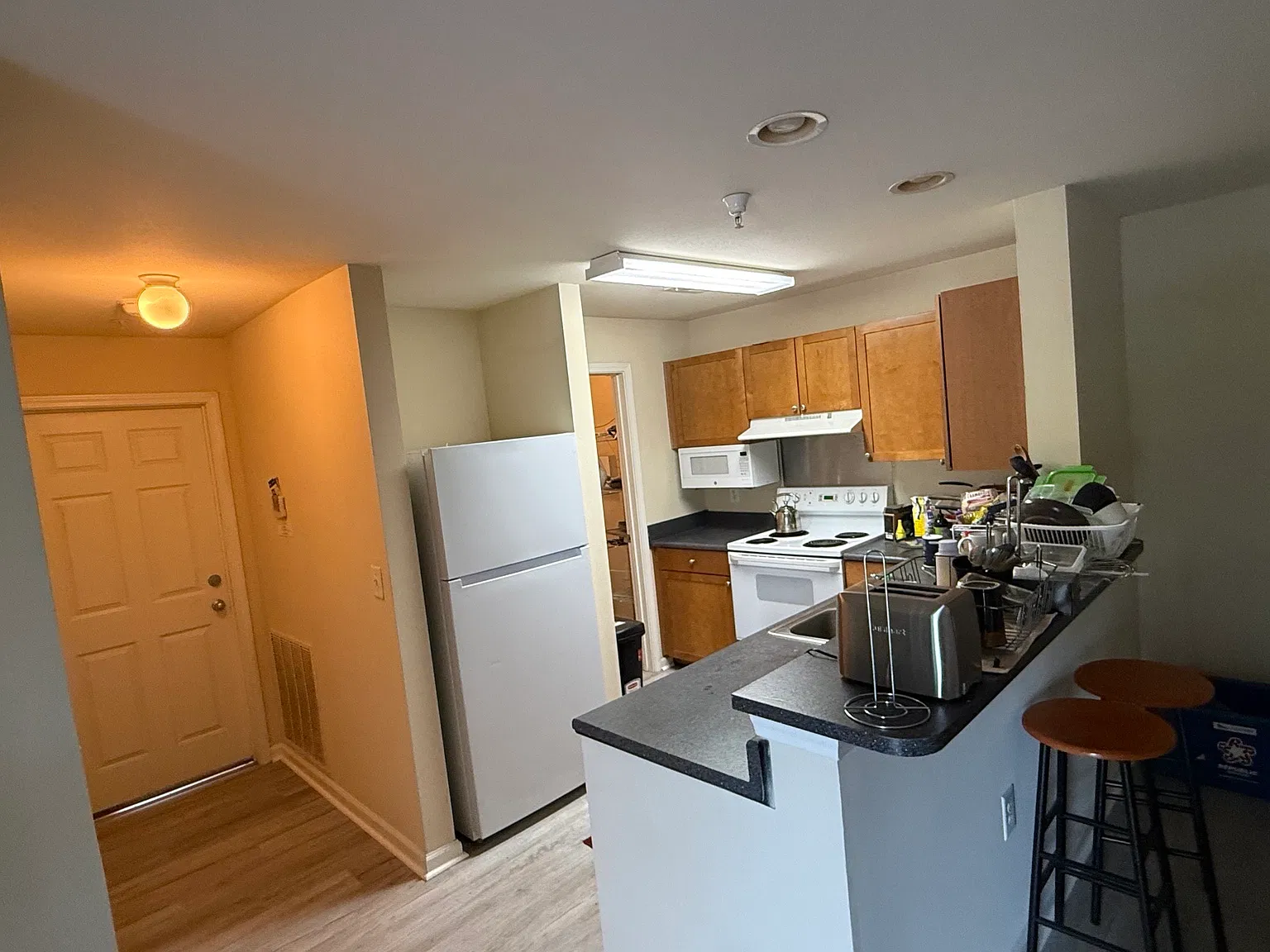 3 bed, $860 — Photo 4