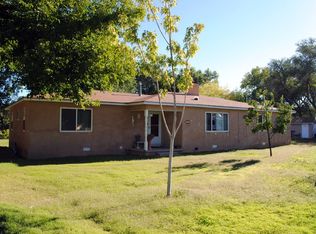 301 Enchanted Valley Rd NW, Los Ranchos, NM 87107
