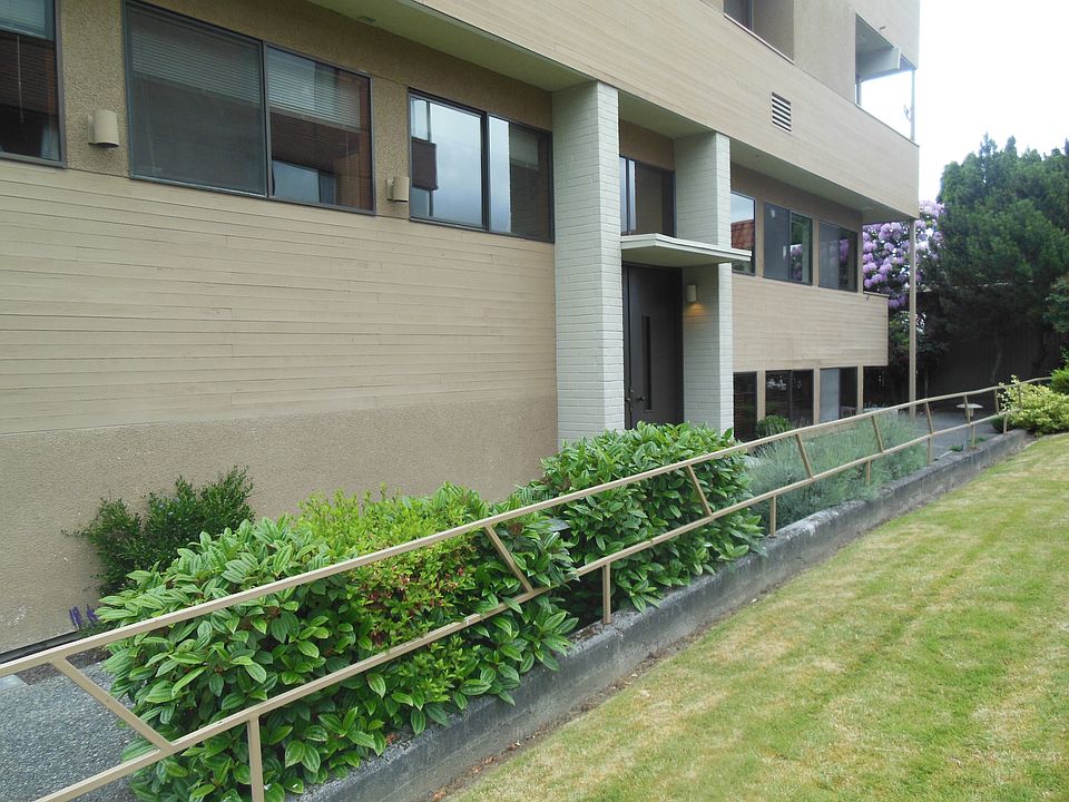 1st image of 2462 Dexter Ave N APT B6