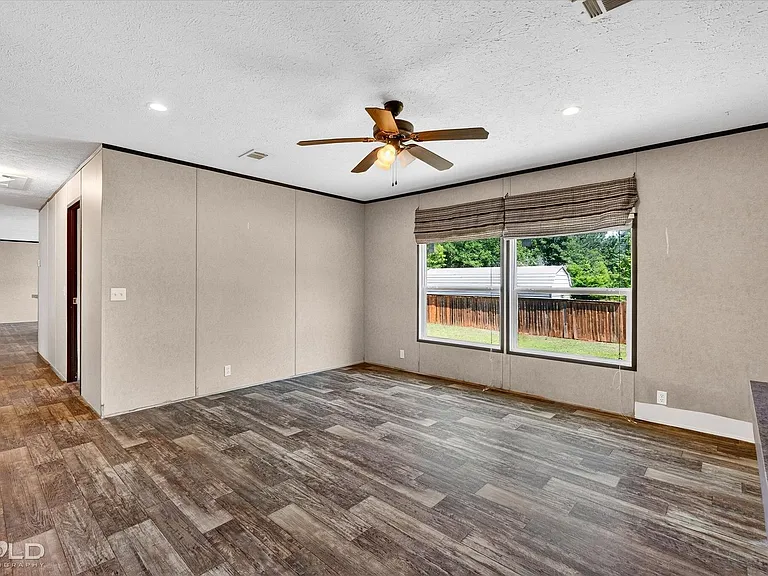 2153 Highway 2 — Photo 36