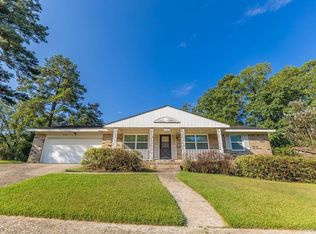 413 Robin Rd, El Dorado, AR 71730