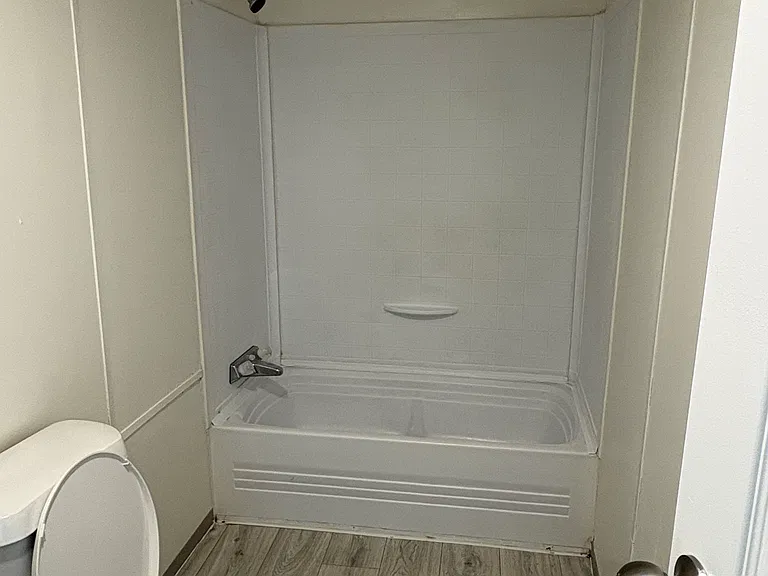 3810 Rowland Rd — Photo 14