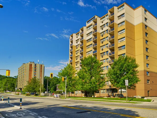 1950 Main St W #502, Hamilton, ON L8S 4M9