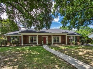 5112 Ashwood Dr, Baytown, TX 77521