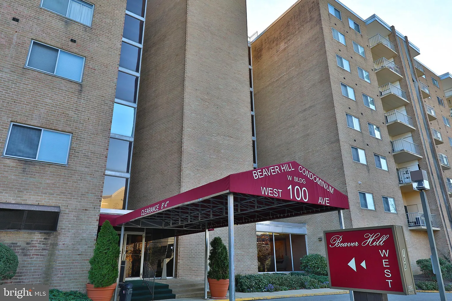 100 West Ave APT 310 photo 1