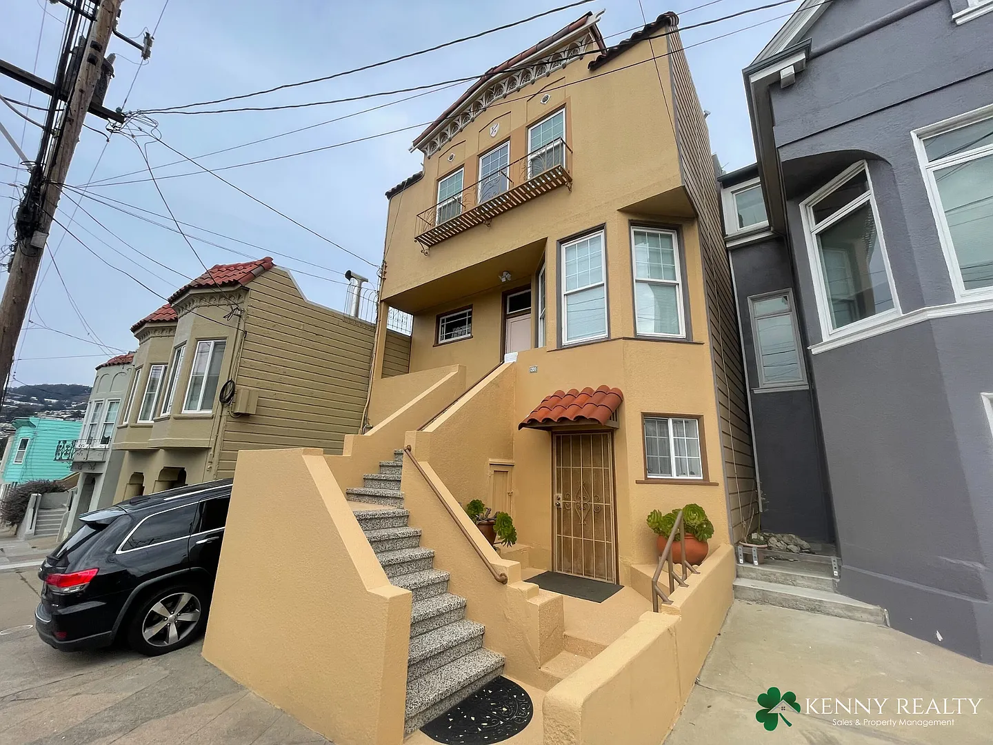 Spacious 4BR/2BA in Mission Terrace San Francisco — Photo 2