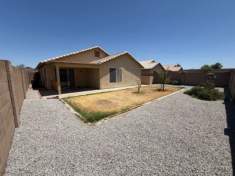 9247 W Brown St — Photo 15