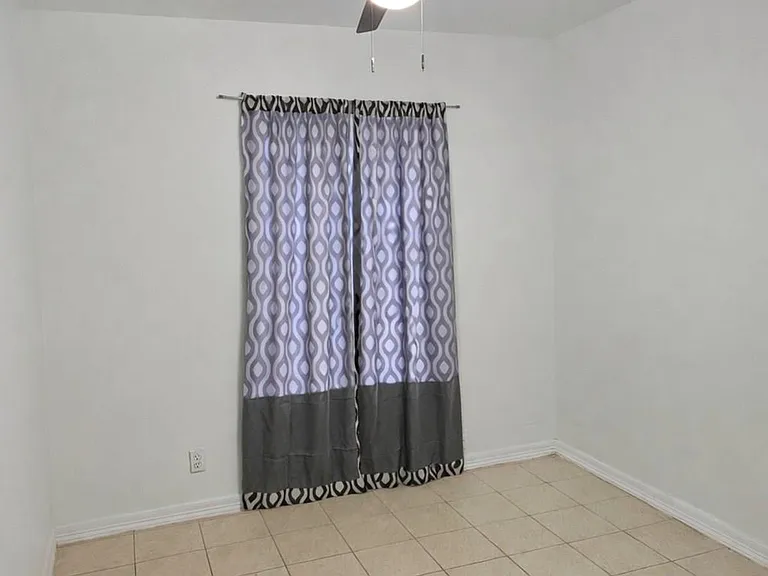 94 Laura Ln — Photo 20
