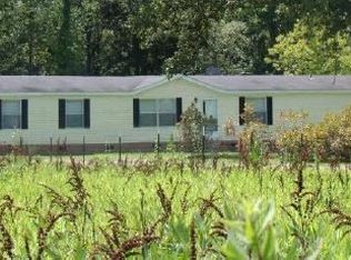 589 Willard Rd, Lumberton, NC 28358