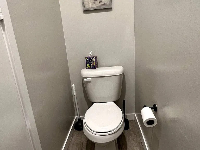 1/2 bath