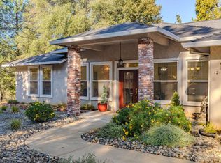 12199 Jackson Pines Dr, Jackson, CA 95642