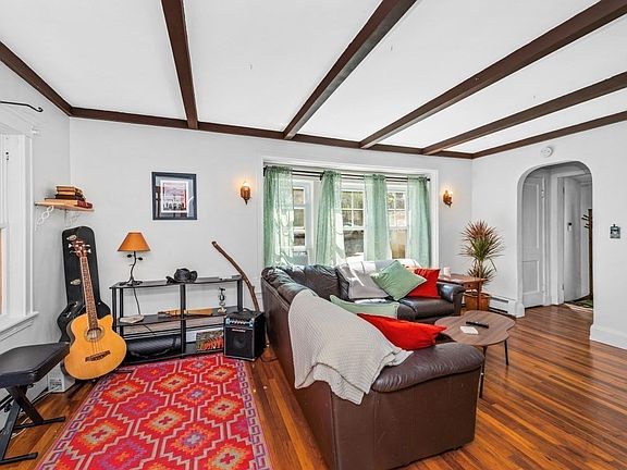 3rd image of 69 Foss St