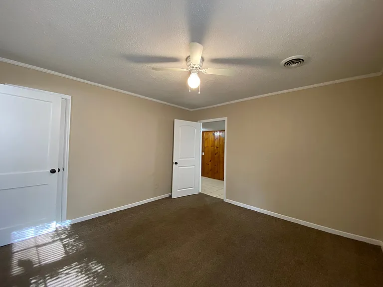 1104 Chatwood St — Photo 13