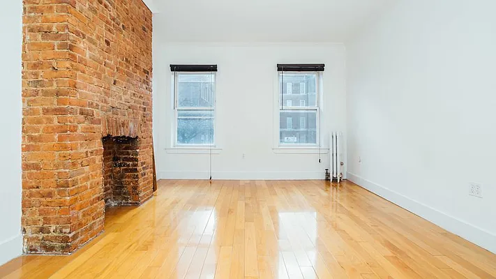 Rented by Nooklyn NYC LLC | media 8