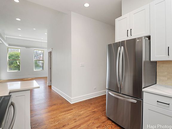 3rd image of 6228 N Broadway St #2F