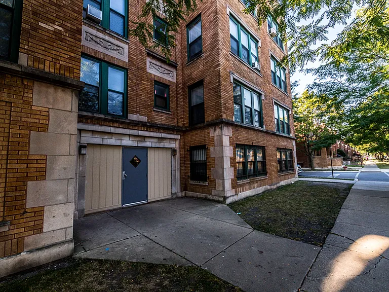 4653-59 W Jackson Blvd — Photo 15