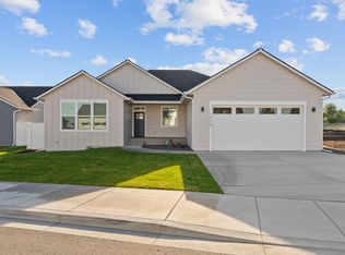 1808 N Arties Rd, Greenacres, WA 99016