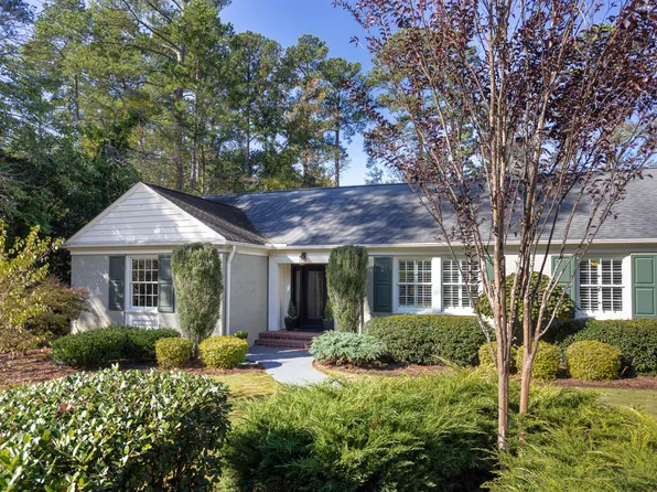 3812 Somerset Dr, Durham, NC 27707