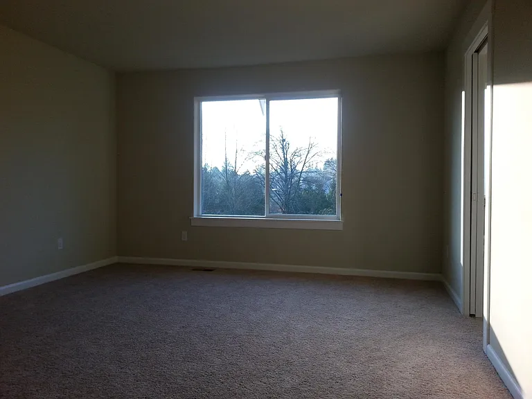 5017 Black Rock Loop SE — Photo 13