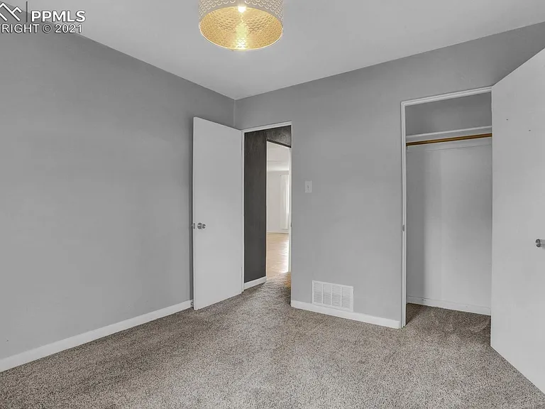 230 E San Miguel St — Photo 19