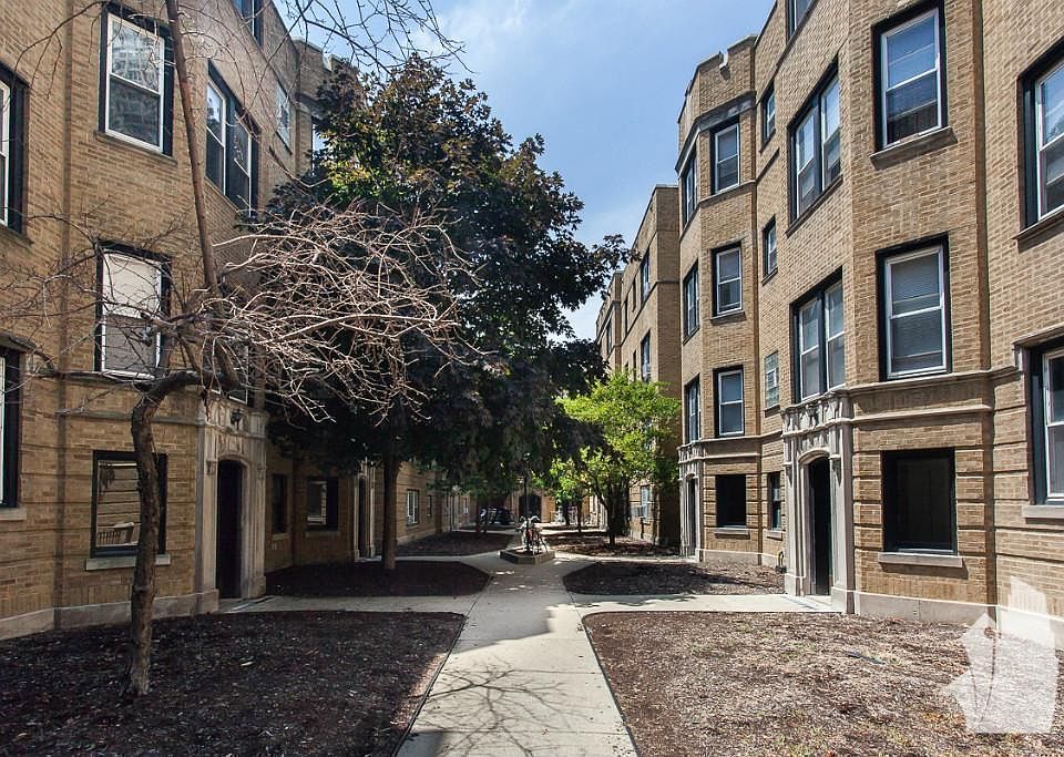 1st image of 3918 N Pine Grove Ave #G1st
