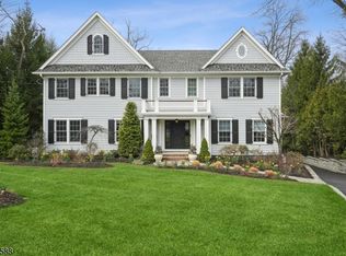 286 Mountain Ave, Ridgewood, NJ 07450