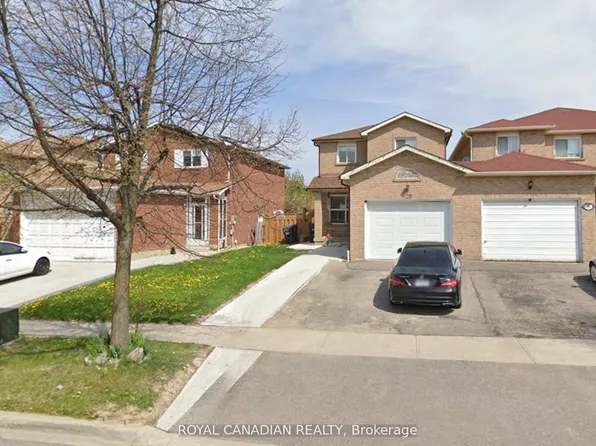 29 Jay St, Brampton, ON L6Z 3V9