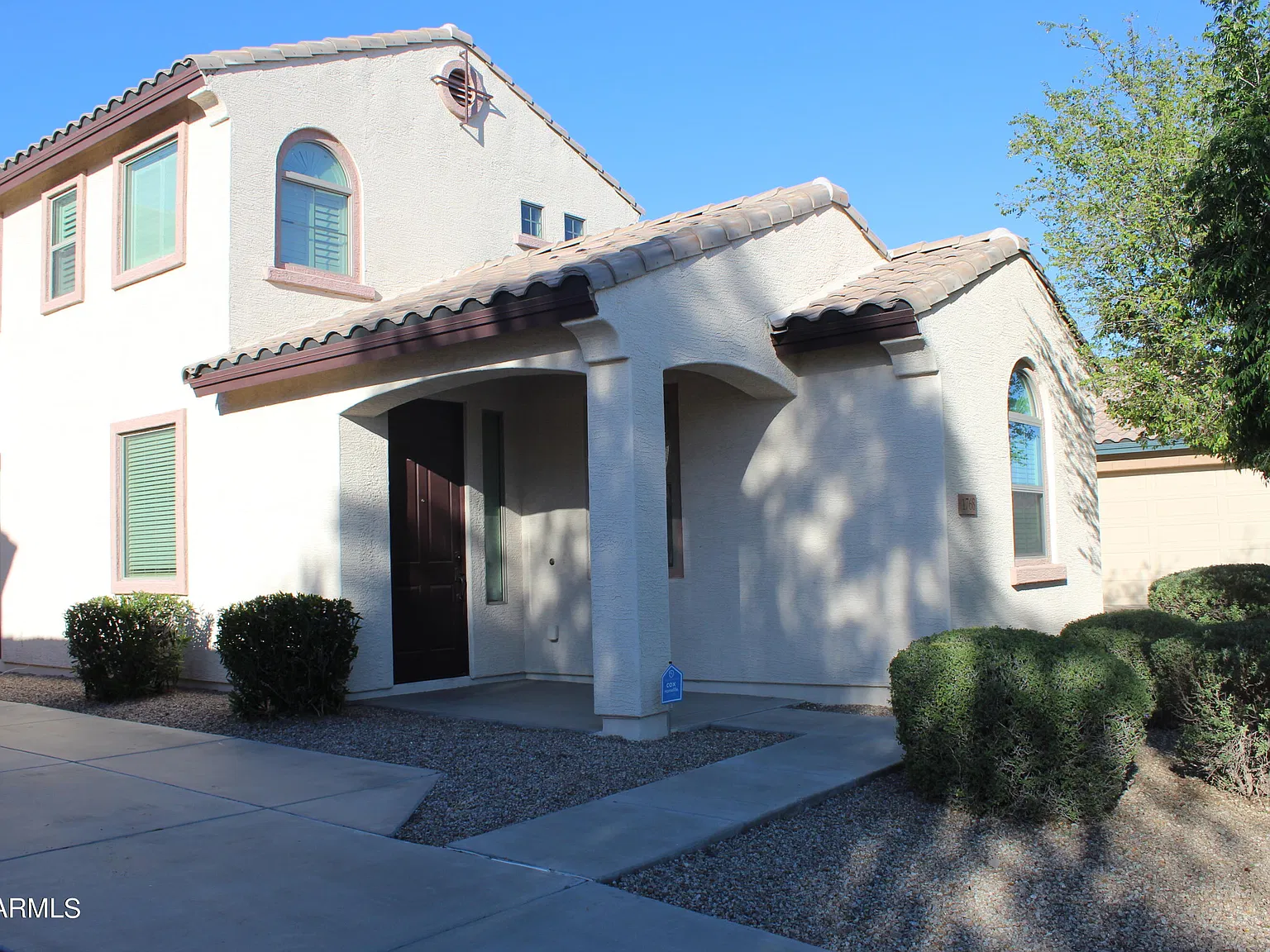 4 bed, 3.0 bath, 2096 sqft, $2,695 — Photo 2