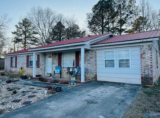 129 Chesapeake Dr, Scottsboro, AL 35769