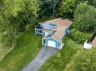 26 Hammond Ave, Cohasset, MA 02025