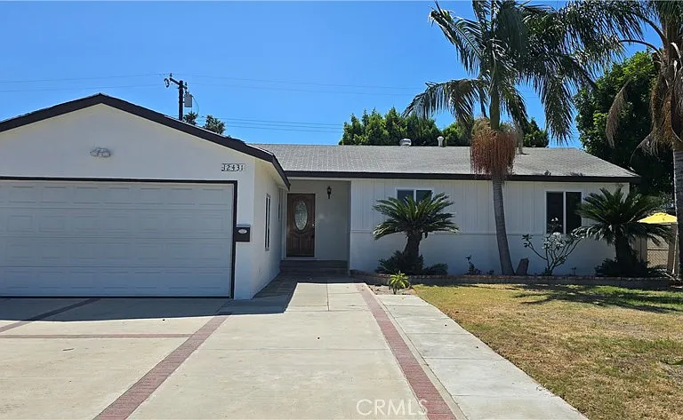 12431 Merrill St — Photo 3