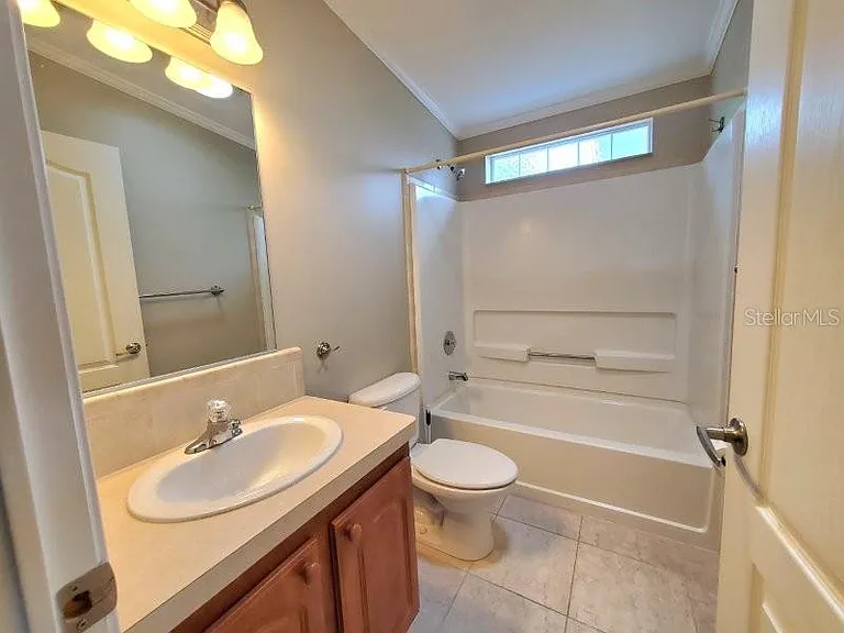 14 Freeman Ave — Photo 32