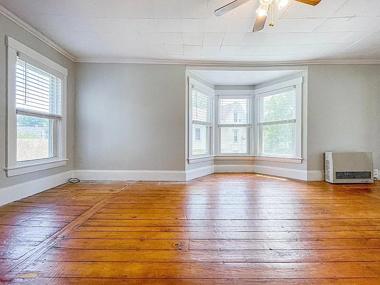 27 Brentwood St #2 — Photo 12