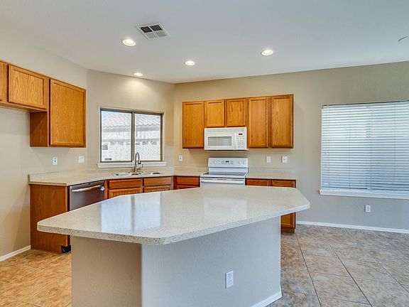 4th image of 12071 N 66th Ave